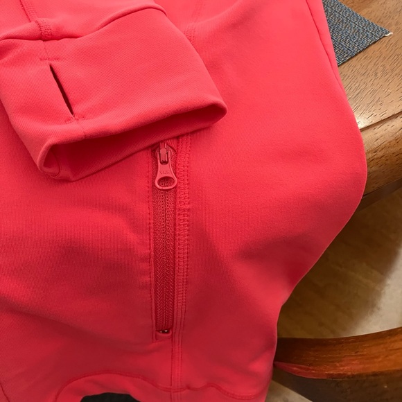 Women’s casual active wear jacket/sweater - Picture 8 of 9